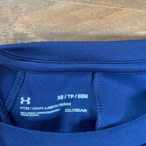 Under Armour Dri Fit Long Sleeve Blue XS Top - Picture 2 of 2